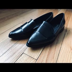 Black Leather Pointed Dress Loafer